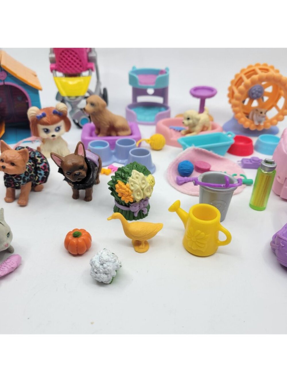 Barbie Dollhouse Mixed Lot of Playset Accessories - PETS & Animals 48 Pieces - Picture 7 of 9